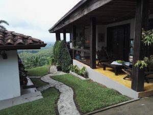 La nostra casa, sulle montagne dell'Honduras...