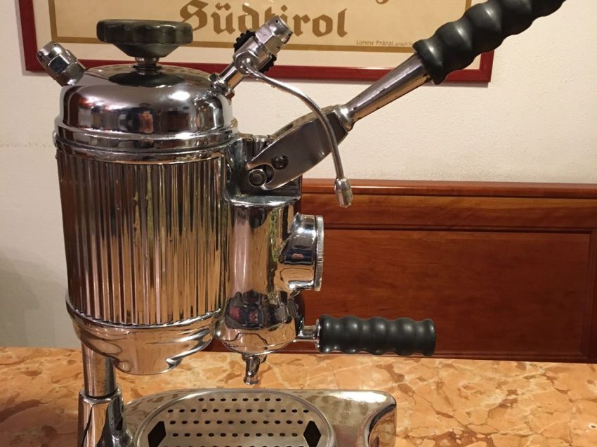 VENDESI MACCHINA PER CAFFE’ ESPRESSO “FAEMINA” ORIGINALE