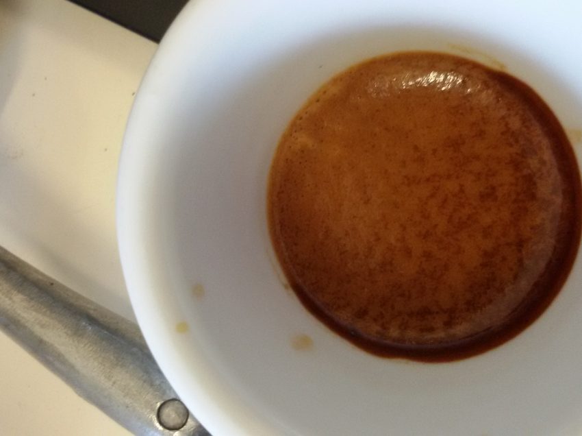 COME ORGANIZZARE UNA DEGUSTAZIONE DI CAFFE’ TRA AMICI