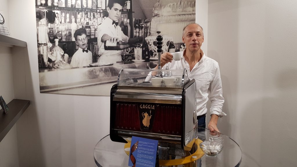 Barista d'altri tempi