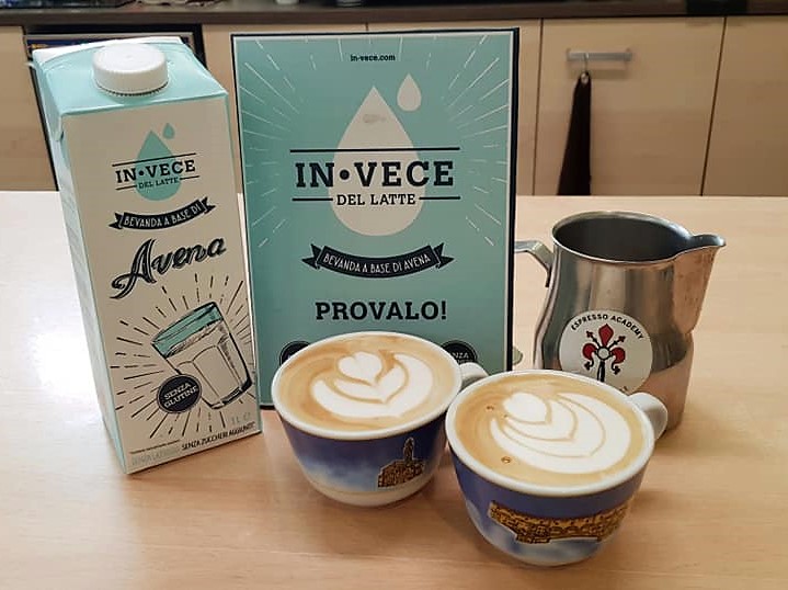 CAPPUCCINO CON LATTE D’AVENA: LA NOSTRA RECENSIONE DI “IN-VECE DEL LATTE”