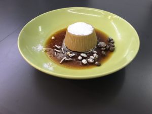 Bonnet nel lago ghiacciato di caffè