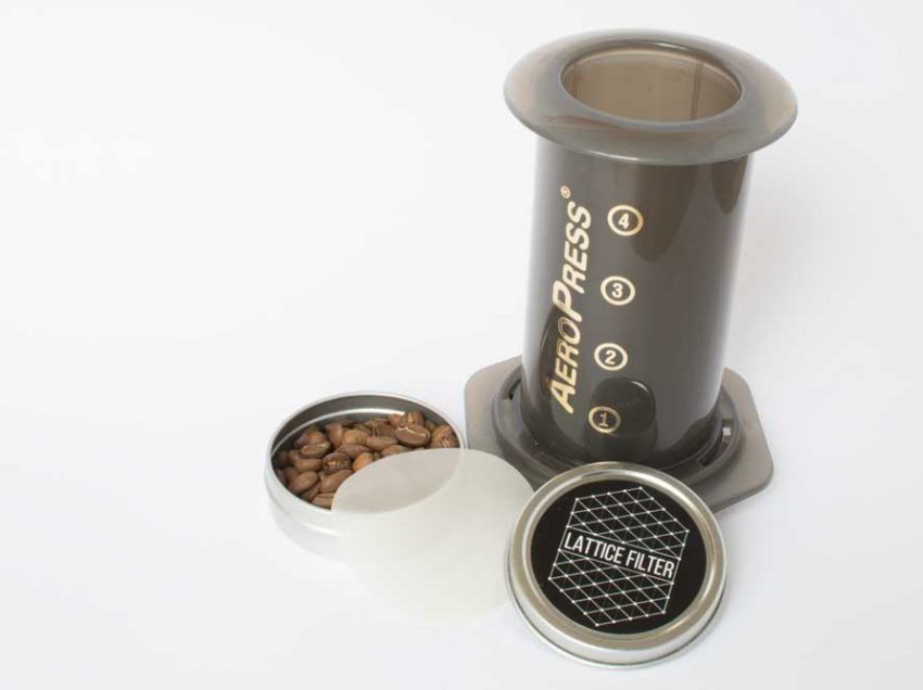 METALLO O CARTA? ARRIVA UN FILTRO IN LATTICE PER LA VOSTRA AEROPRESS.