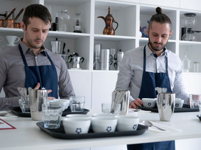 SALA D’ASSAGGIO DEL CAFFE’: COSA NON PUO’ ASSOLUTAMENTE MANCARE!