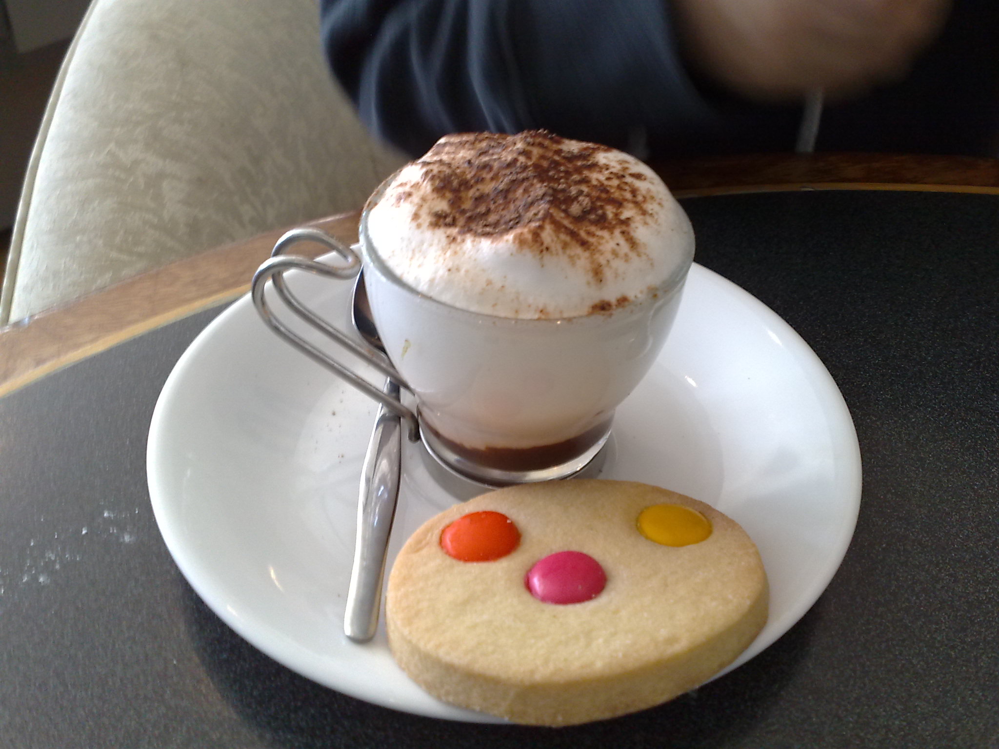 COME FARE IL CAPPUCCINO PER BAMBINI, IL BABYCINO