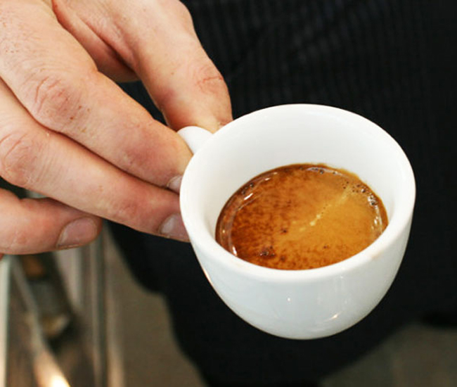 COME RICONOSCERE UN ESPRESSO ESTRATTO IN MANIERA PERFETTA