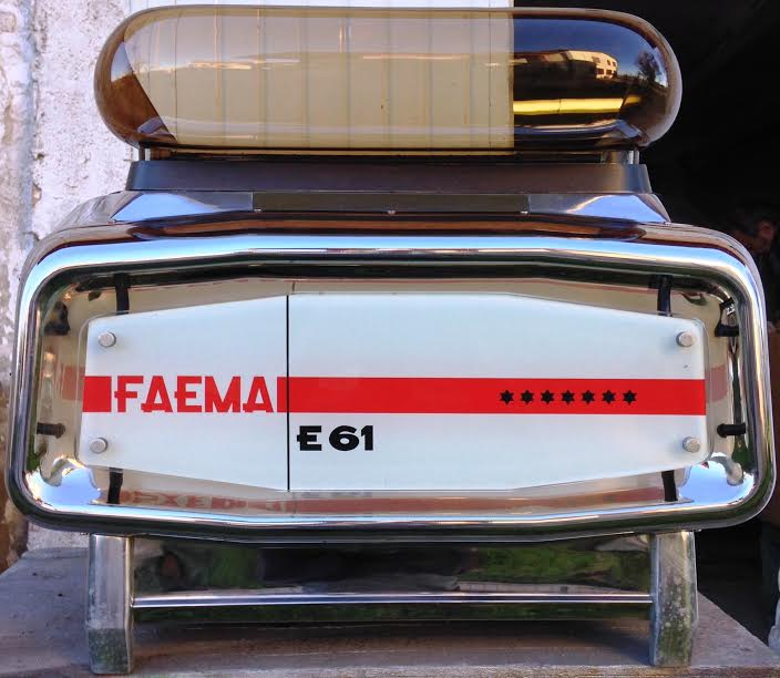 VENDESI TRE MACCHINE PER ESPRESSO “FAEMA E61” ORIGINALI