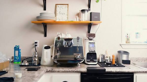 HOME BARISTA 2026: COSA SERVE DAVVERO PER FARE UN BUON ESPRESSO A CASA