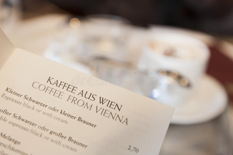 LA NOSTRA GUIDA ALLE BEVANDE DEI CAFE’ STORICI DI VIENNA